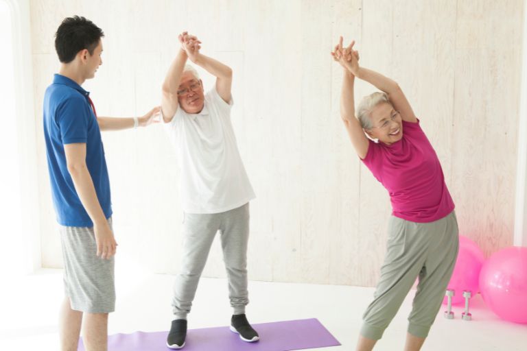 高齢者でも安心！介護に最適な運動系レクリエーションゲームを紹介